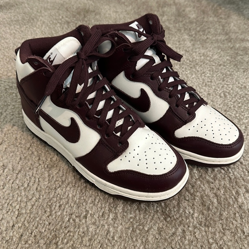 Women’s Nike dunk high